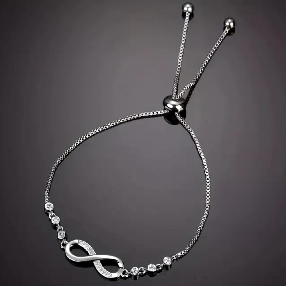 Silver Infinity Charm Bracelet NEW 🏷️
